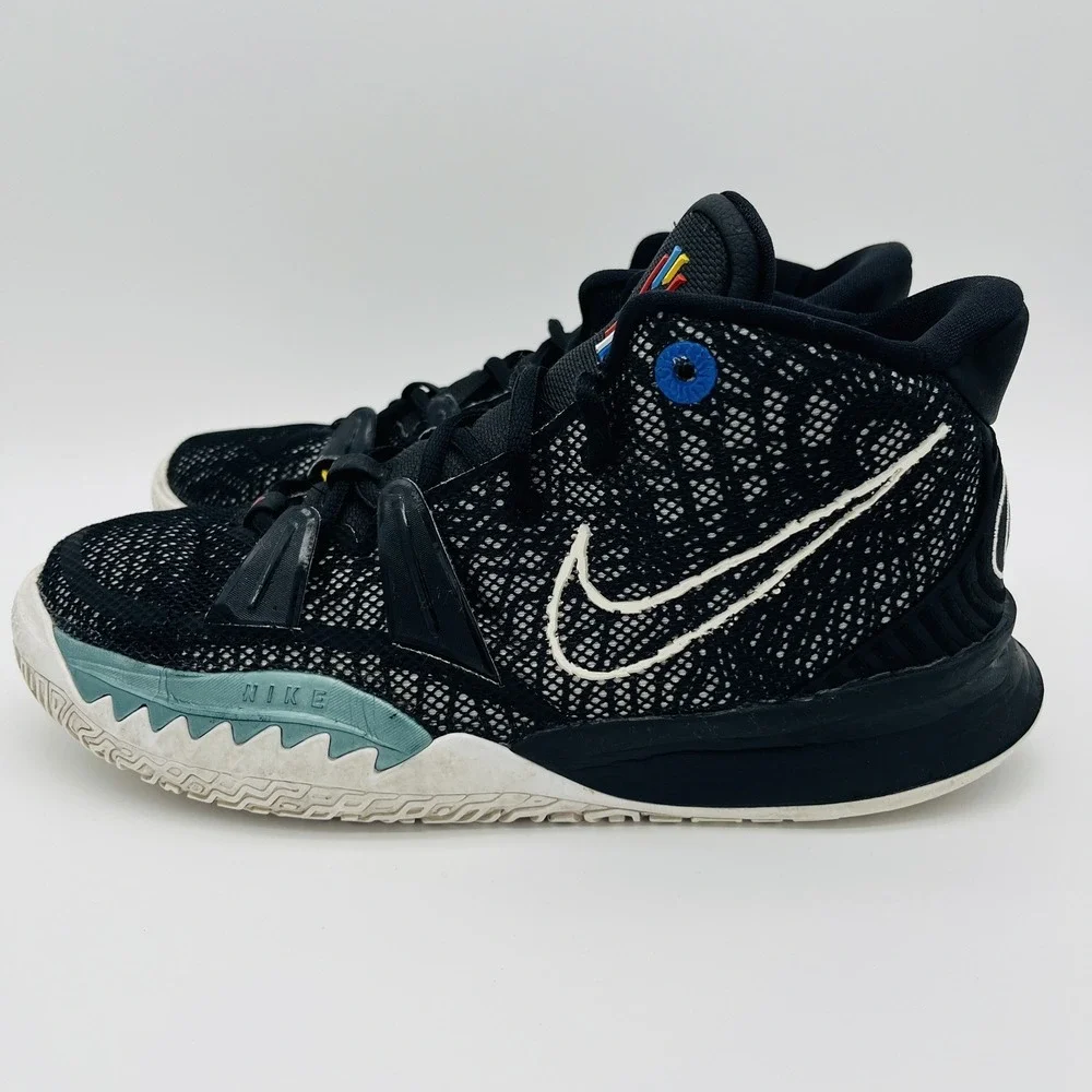 Nike Kyrie 7 Boys Basketball Shoes Sneakers Size 7Y Black White GS CT4080